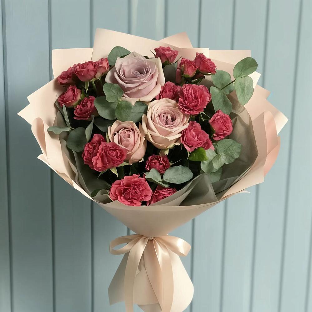 Букет цветов из: Гвоздики и Розы в Лазарево