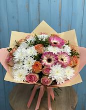 Букет цветов из:  Розы, Герберы и Хризантемы в Лазарево