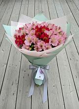 Букет цветов из:  Альстромерии в Лазарево