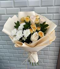 Букет цветов из:  Розы и Хризантемы в Лазарево