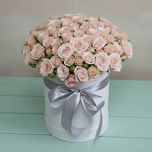 Цветочная композиция из Розы в шляпной коробке в Лазарево