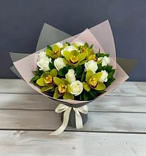 Букет цветов из:  Орхидеи и Розы в Лазарево