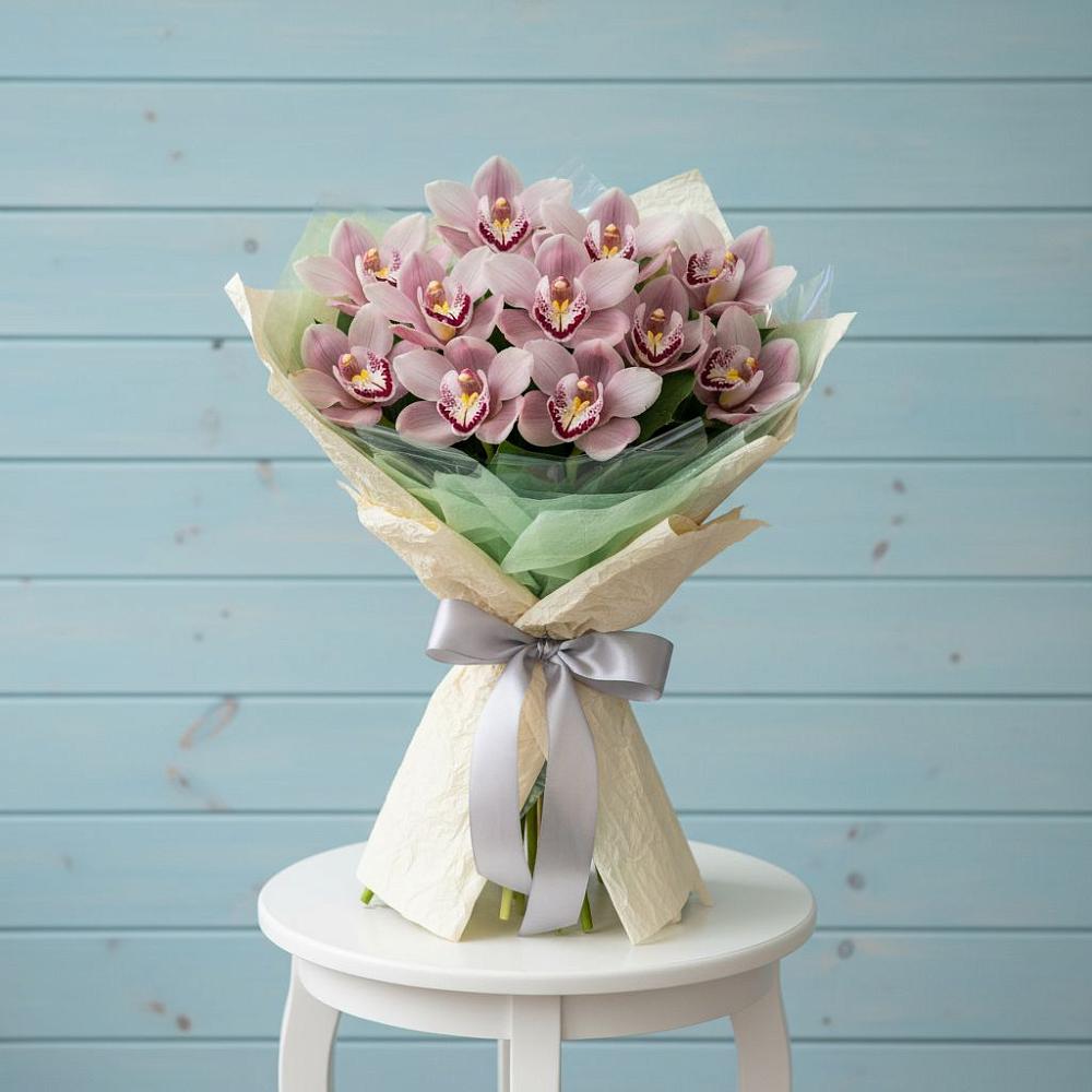 Букет цветов из: Орхидеи и Розы в Лазарево