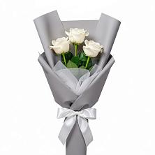 Букет 3 белые розы в Лазарево