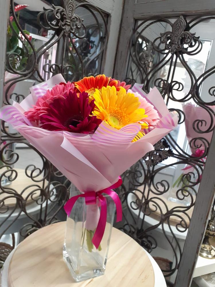 Букет цветов из: Герберы в Лазарево