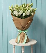 Букет цветов из:  Лизиантусы в Лазарево