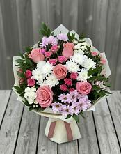 Букет цветов из:  Альстромерии, Гвоздики, Розы и Хризантемы в Лазарево