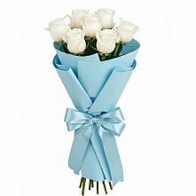 Букет 7 белых роз Проуд в Лазарево