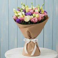 Букет цветов из:  Лизиантусы в Лазарево