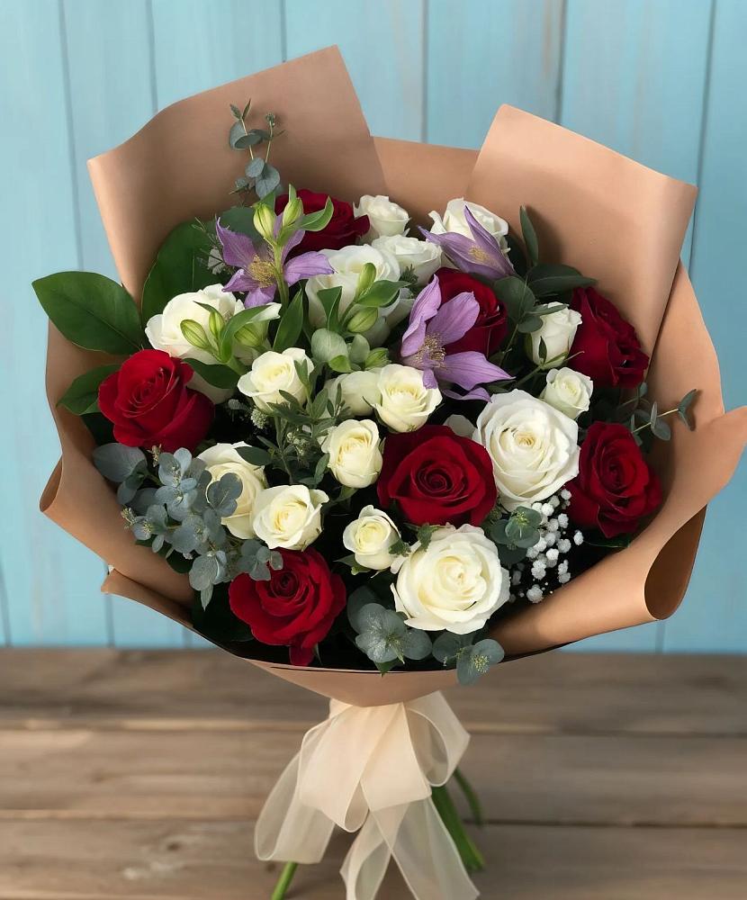 Букет цветов из: Розы и Альстромерии в Лазарево