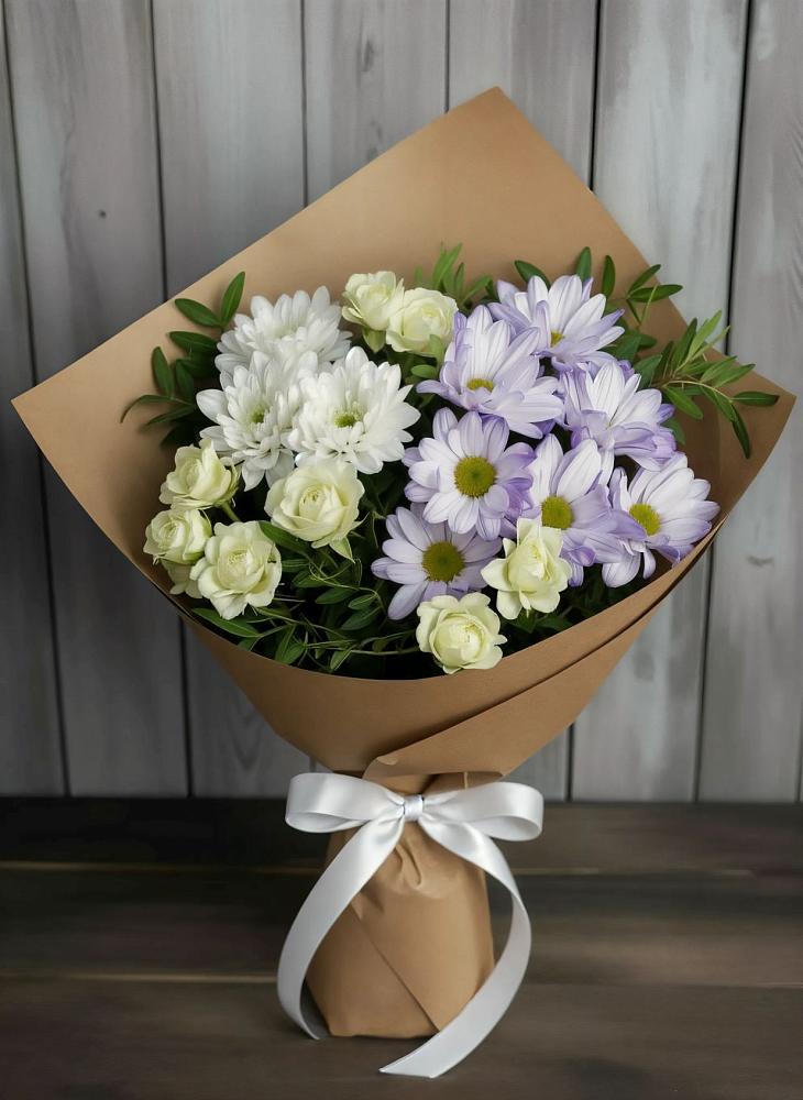 Букет цветов из: Хризантемы и Розы в Лазарево